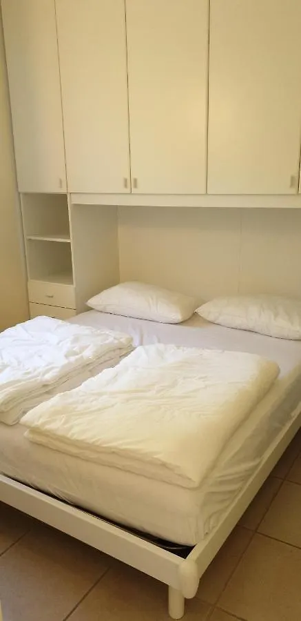 Ferienwohnung-Casa-Uta-Gardasee-Limone-Tremosine Lägenhet